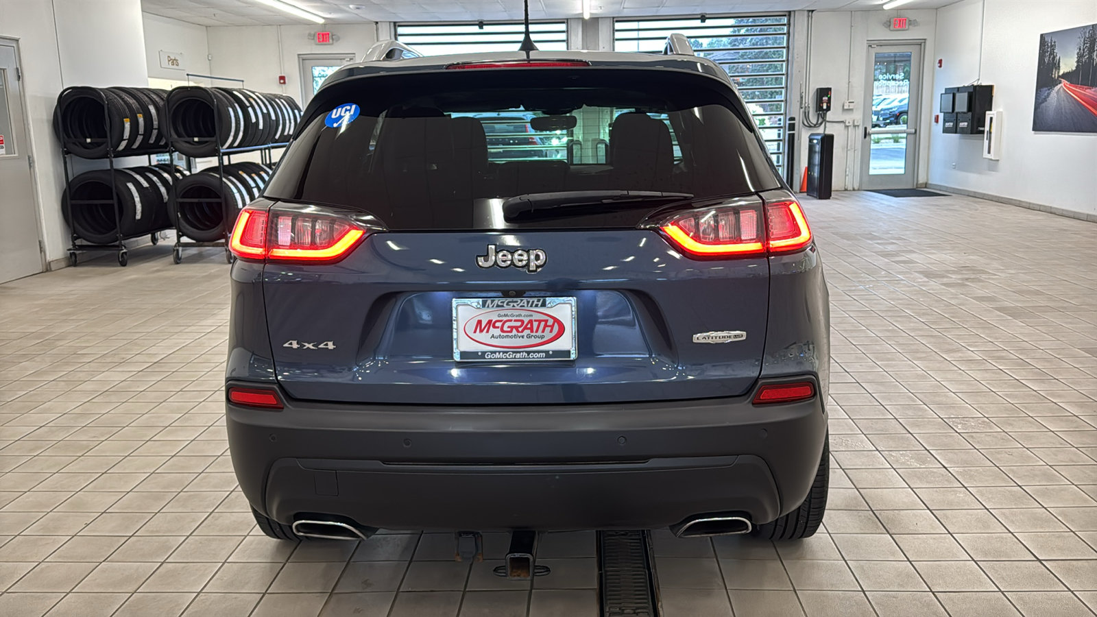 Used 2021 Jeep Cherokee Latitude Lux w/ Sun & Sound Group AWD/4WD image 6
