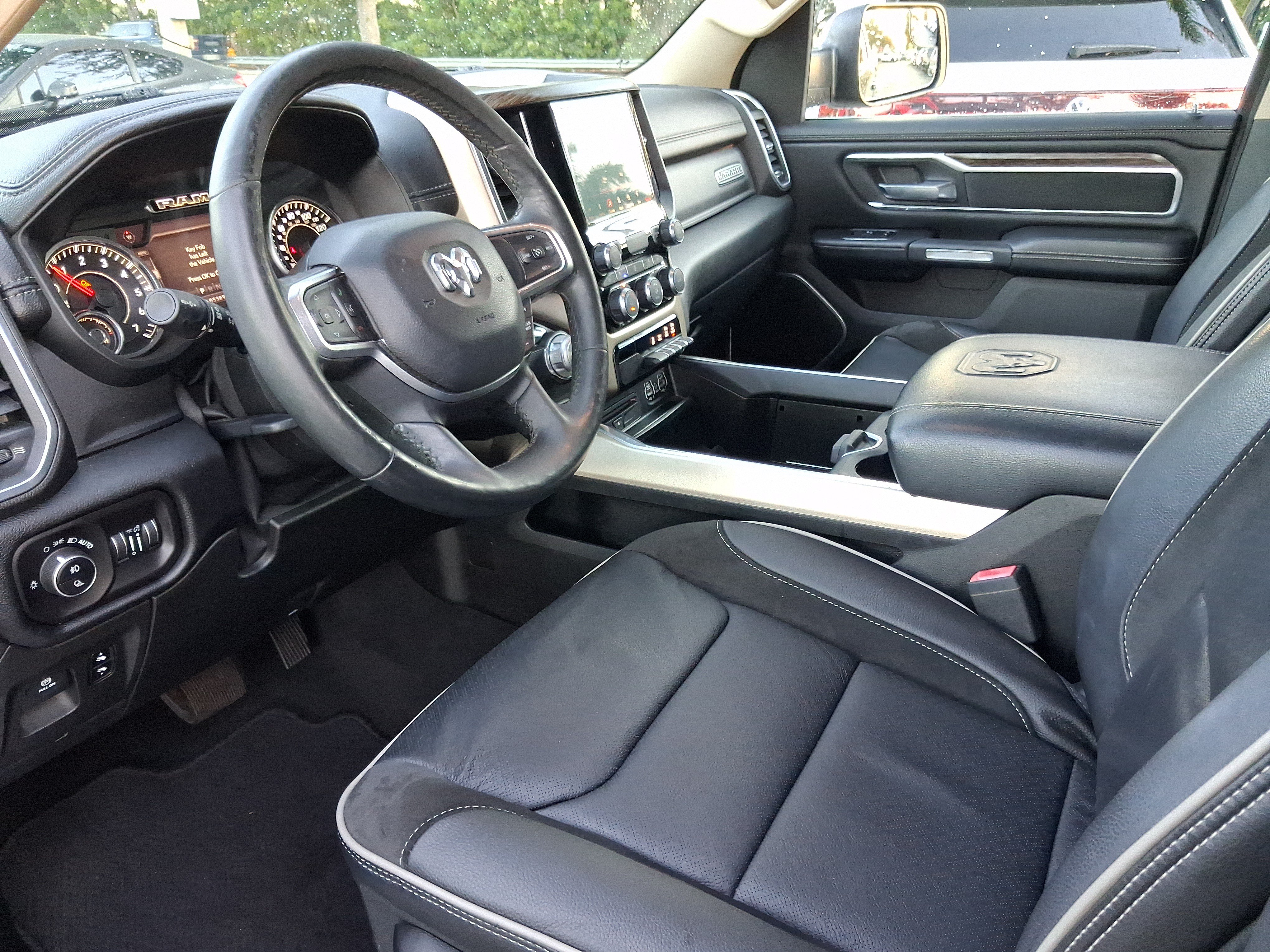 Used 2019 RAM 1500 Laramie RWD image 11