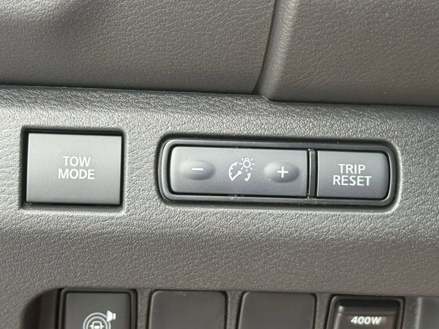 New 2025 Nissan Frontier SV w/ SV Convenience Package image 18