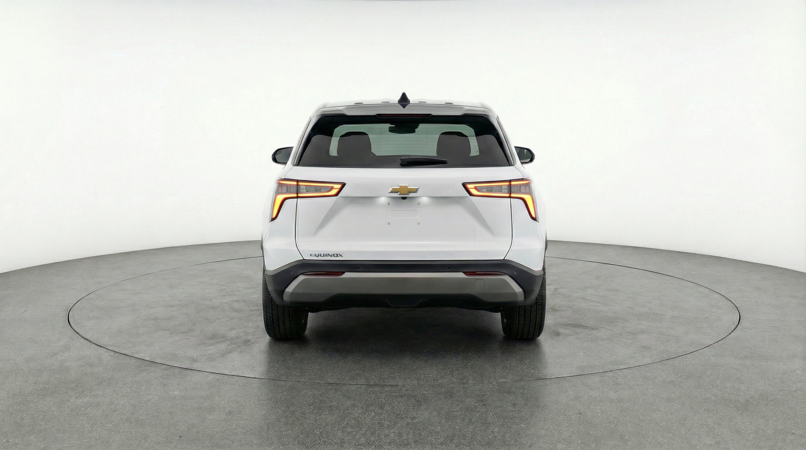 Used 2025 Chevrolet Equinox LT FWD image 7