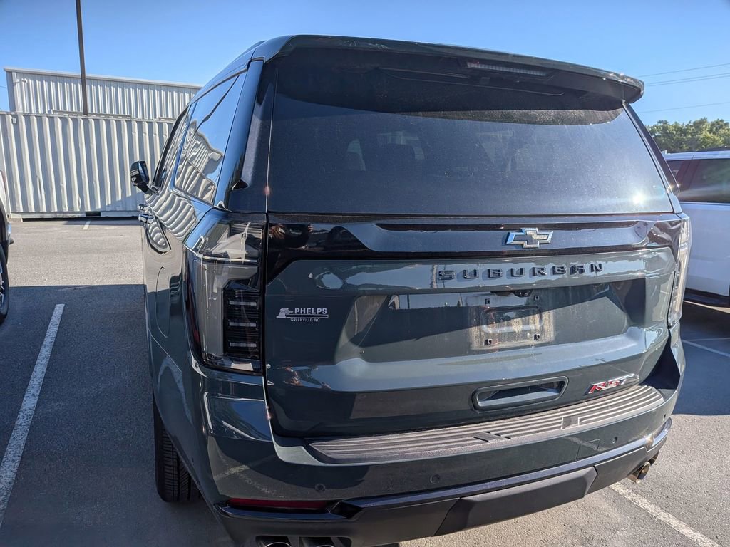 Used 2025 Chevrolet Suburban RST w/ Comfort Package AWD/4WD image 8