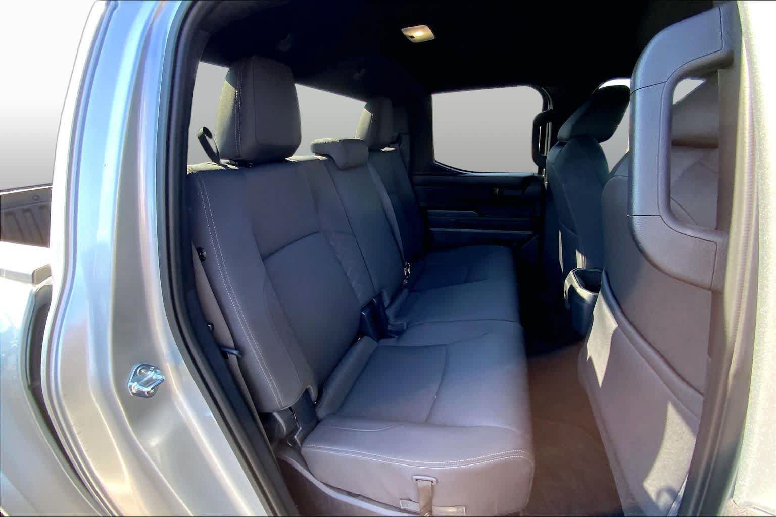 Used 2025 Toyota Tacoma SR5 AWD/4WD image 20