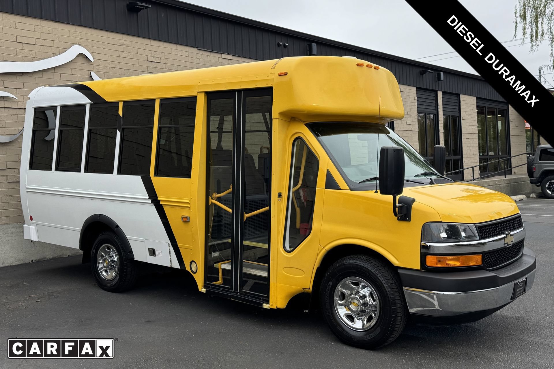 Used 2014 Chevrolet Express 3500 RWD image 1