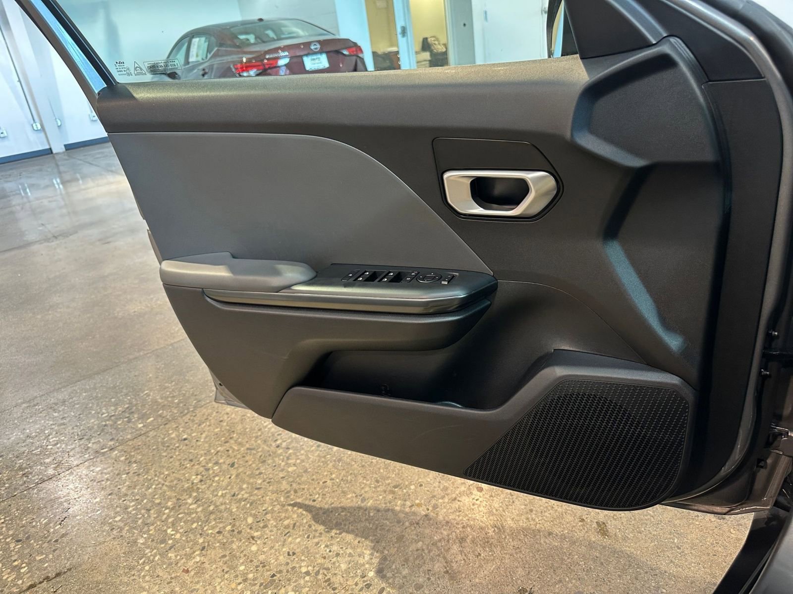 Used 2025 Kia K4 LXS image 18