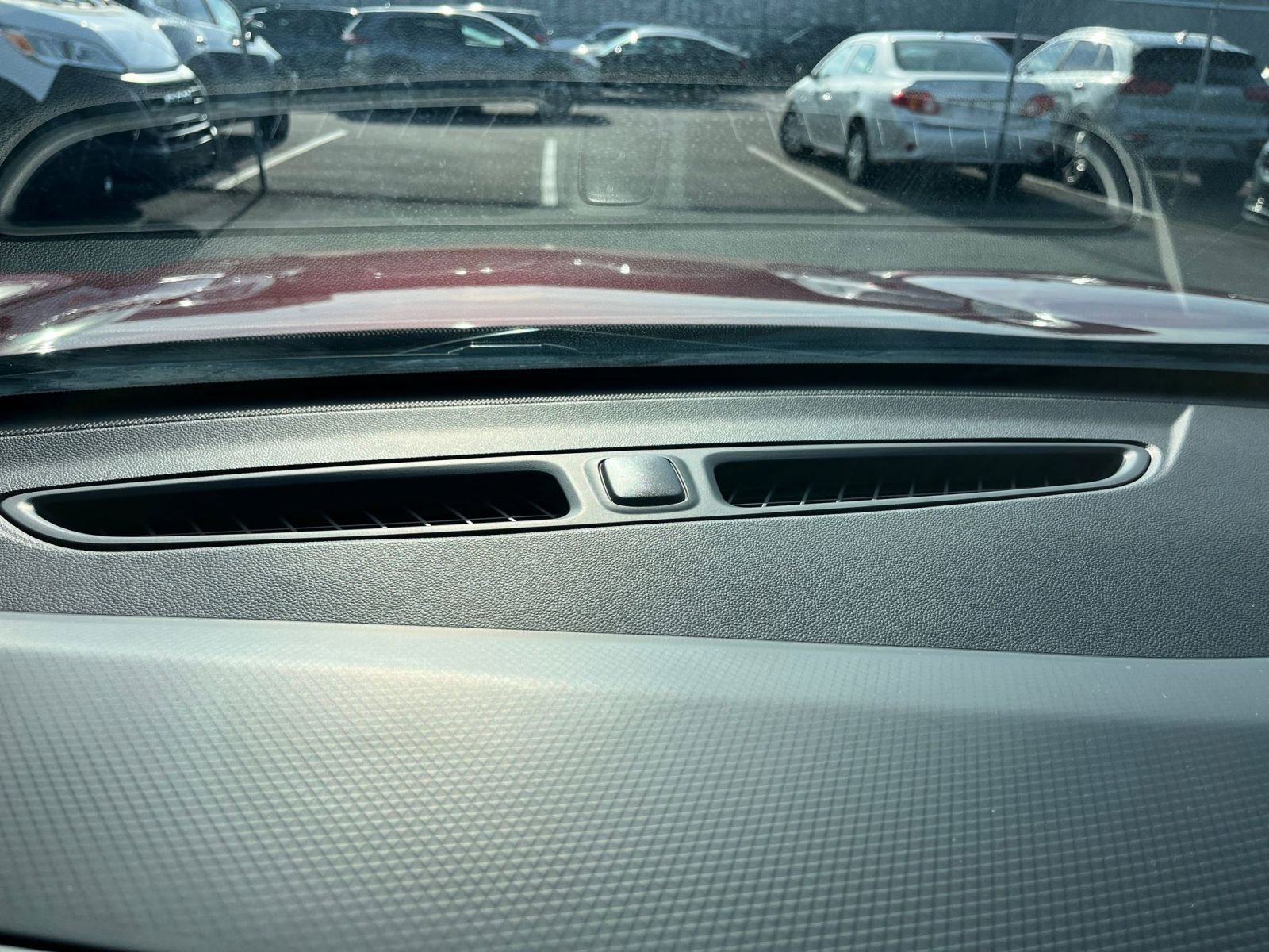 Used 2025 Chevrolet Trax LT w/ LT Convenience Package image 18