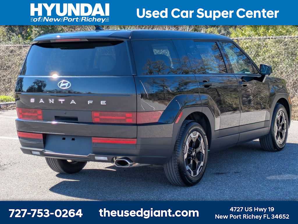 Used 2024 Hyundai Santa Fe SE image 5