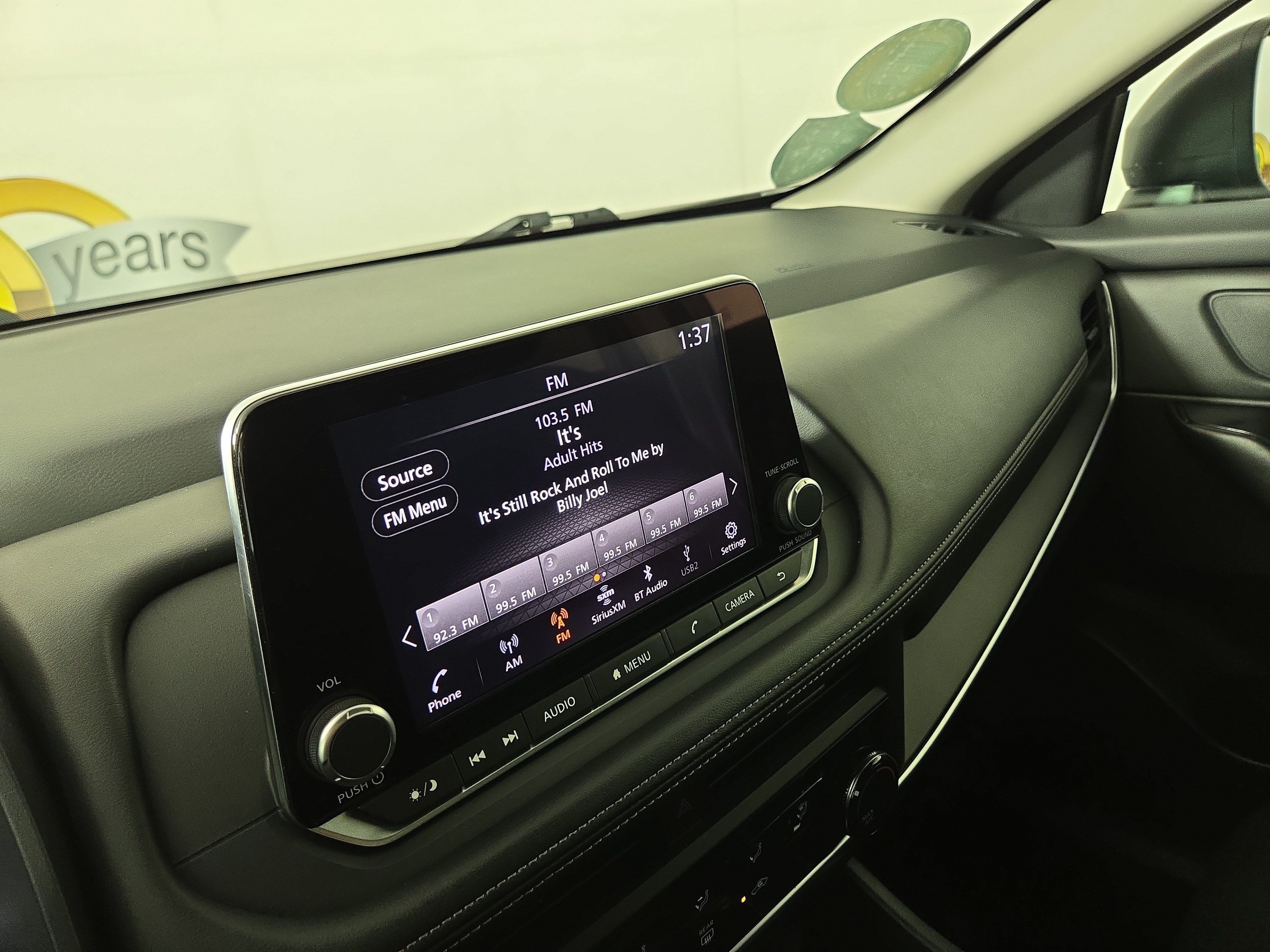 Used 2024 Nissan Rogue S AWD/4WD image 19