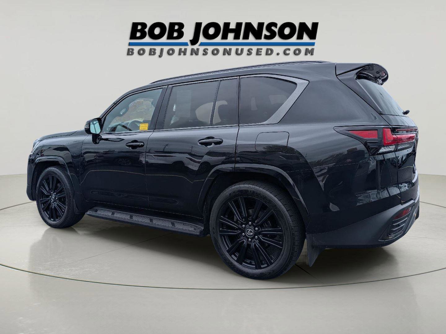 Used 2024 Lexus LX 600 4WD w/ Appearance Package image 4