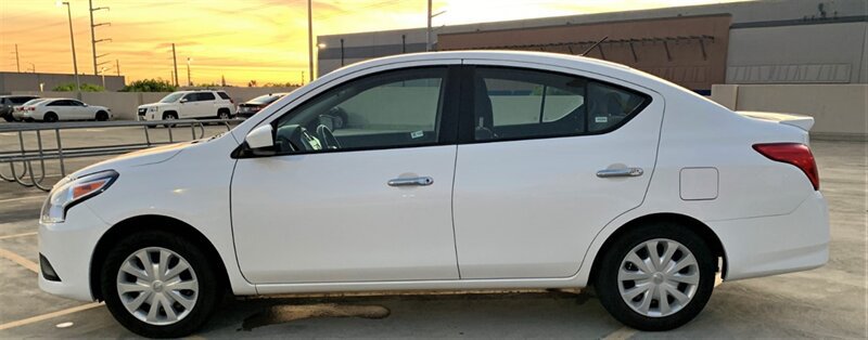 Used 2018 Nissan Versa SV FWD image 2
