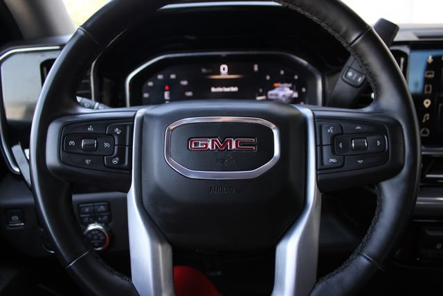 Used 2025 GMC Sierra 1500 SLT AWD/4WD image 12