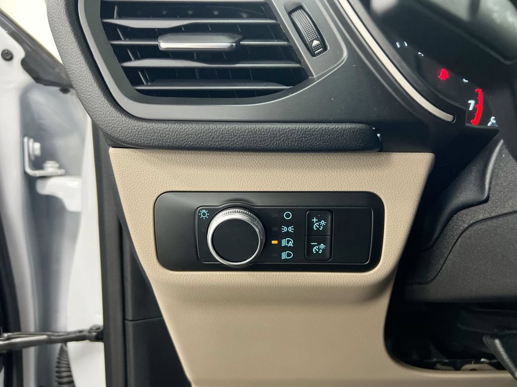 Used 2020 Ford Escape SE AWD/4WD image 19