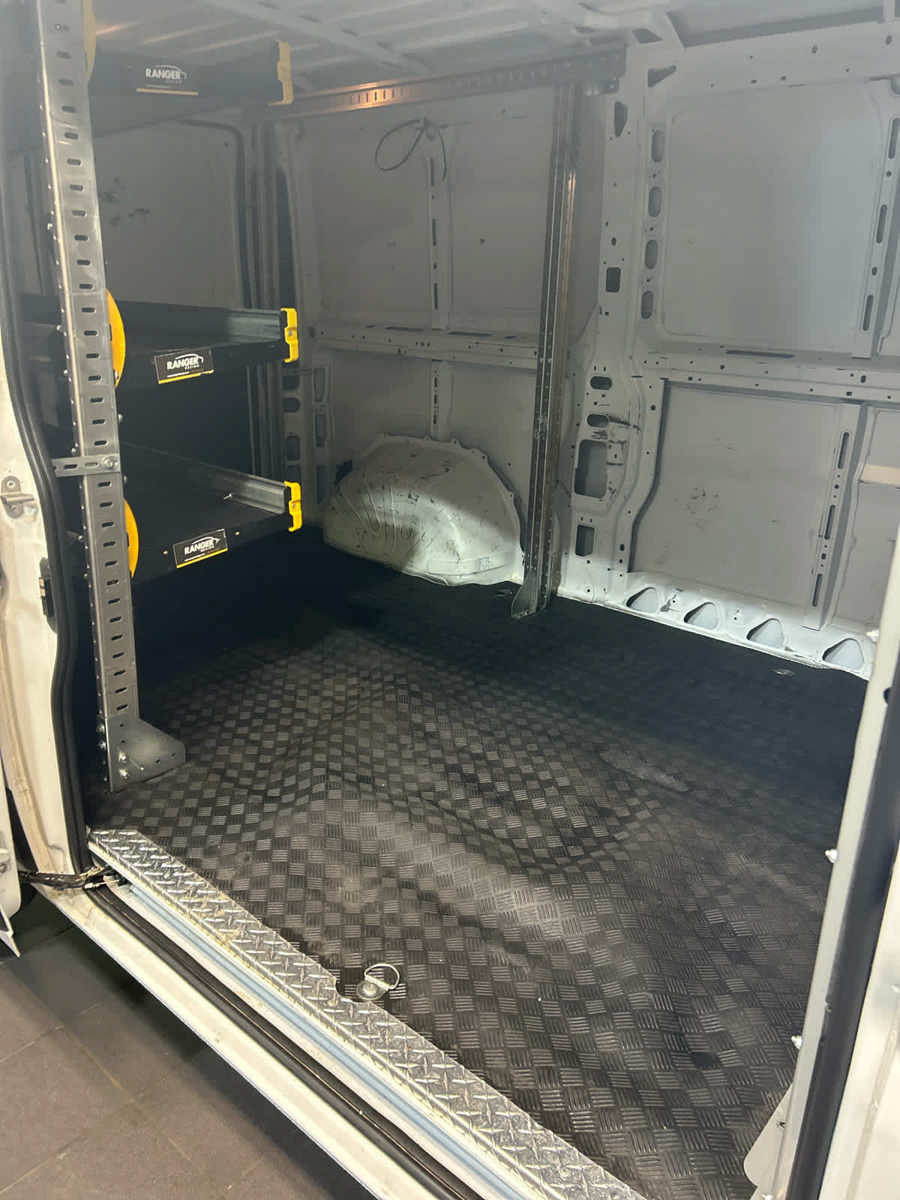 Used 2023 RAM ProMaster 2500 FWD image 4