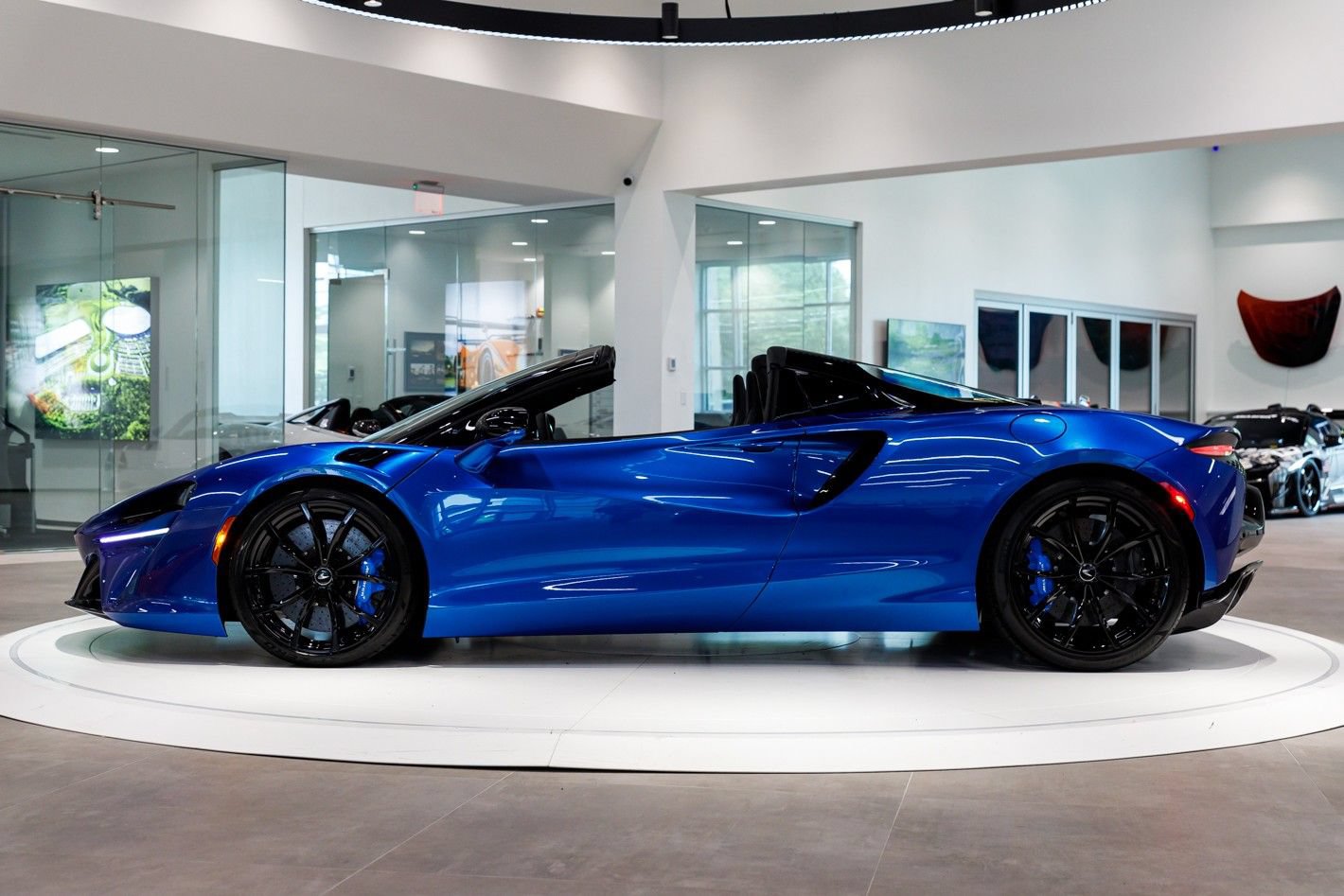 New 2026 McLaren Artura Spider RWD image 11