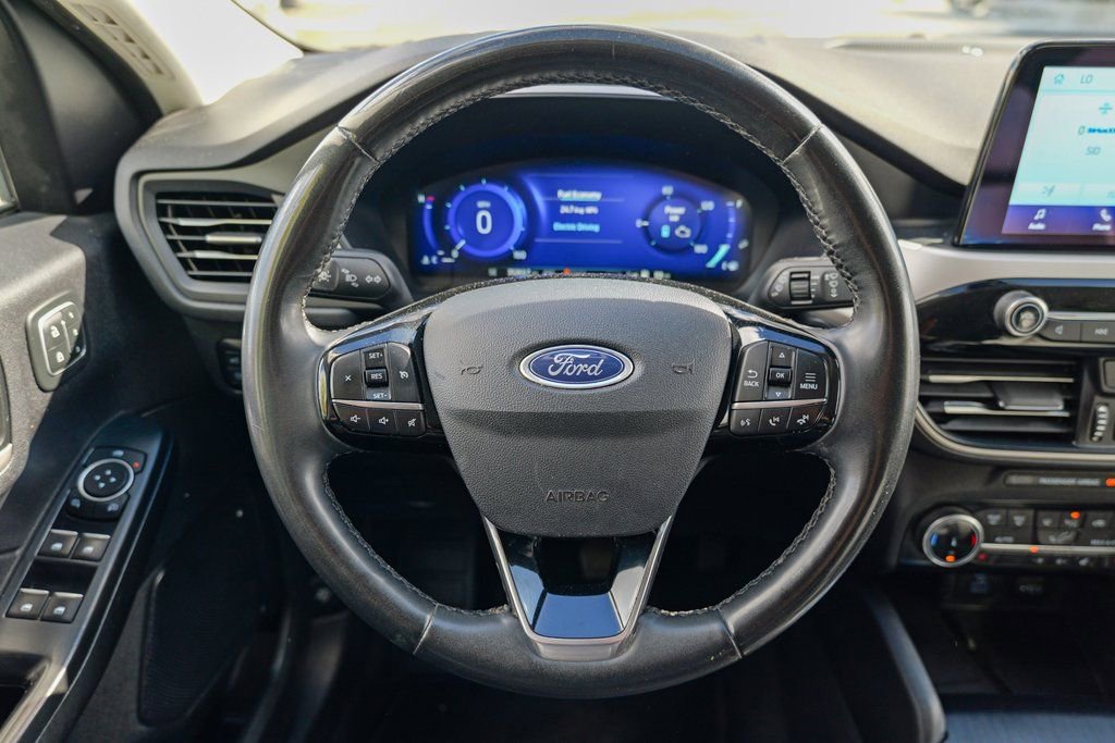 Used 2022 Ford Escape SEL w/ Technology Package image 38