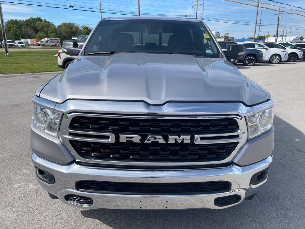 Used 2022 RAM 1500 Big Horn AWD/4WD image 3