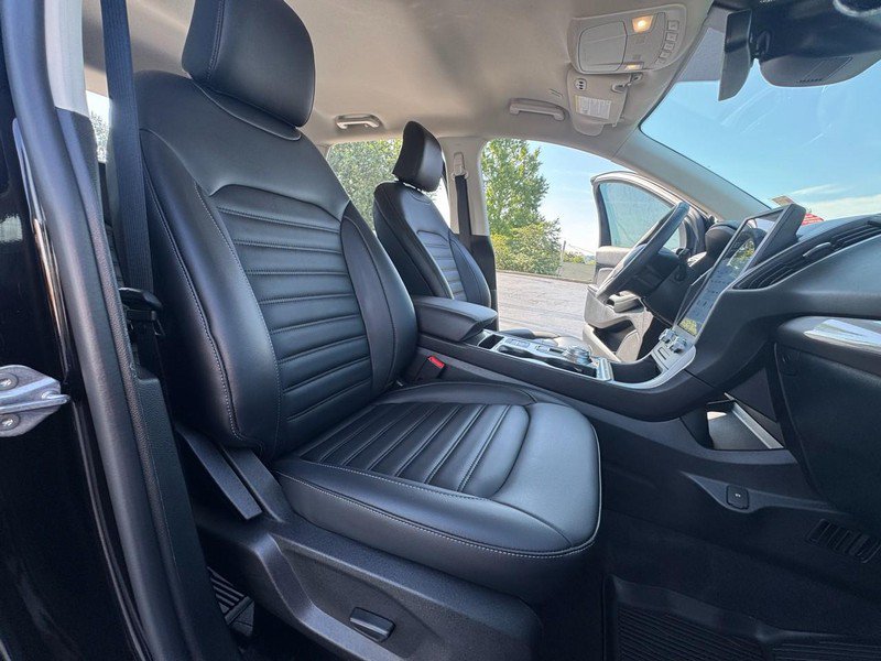 Used 2024 Ford Edge SEL w/ Convenience Package AWD/4WD image 9