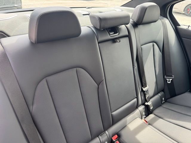 Used 2023 BMW 330i xDrive 330i xDrive w/ M Sport Package image 32