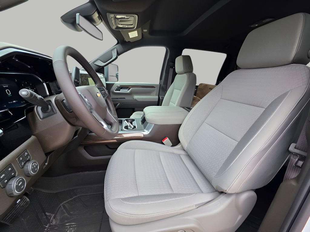 New 2026 Chevrolet Silverado 3500 LT w/ Convenience Package image 16