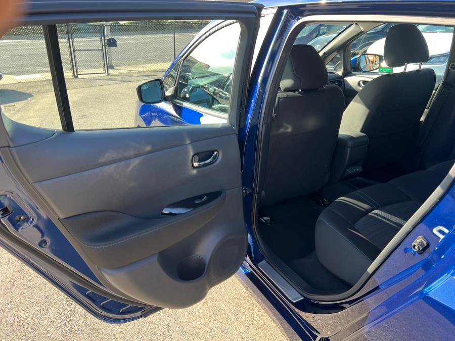 Used 2024 Nissan Leaf SV Plus image 43