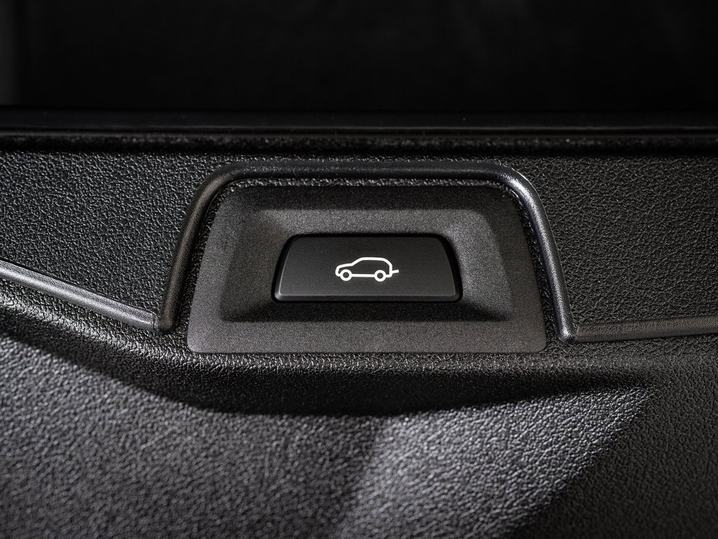 New 2026 BMW X5 M60i image 23