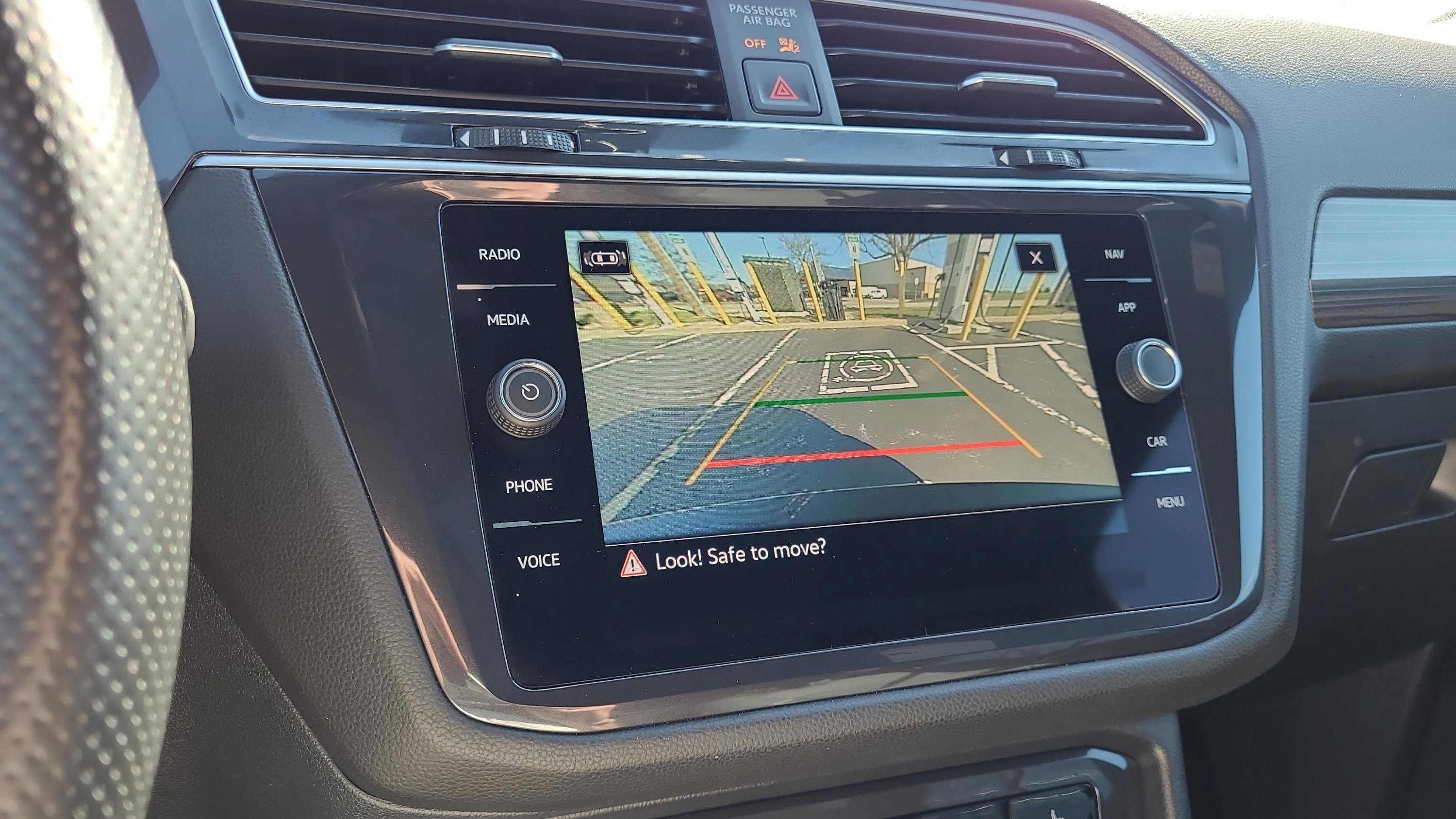 Used 2024 Volkswagen Tiguan SEL R-Line image 20