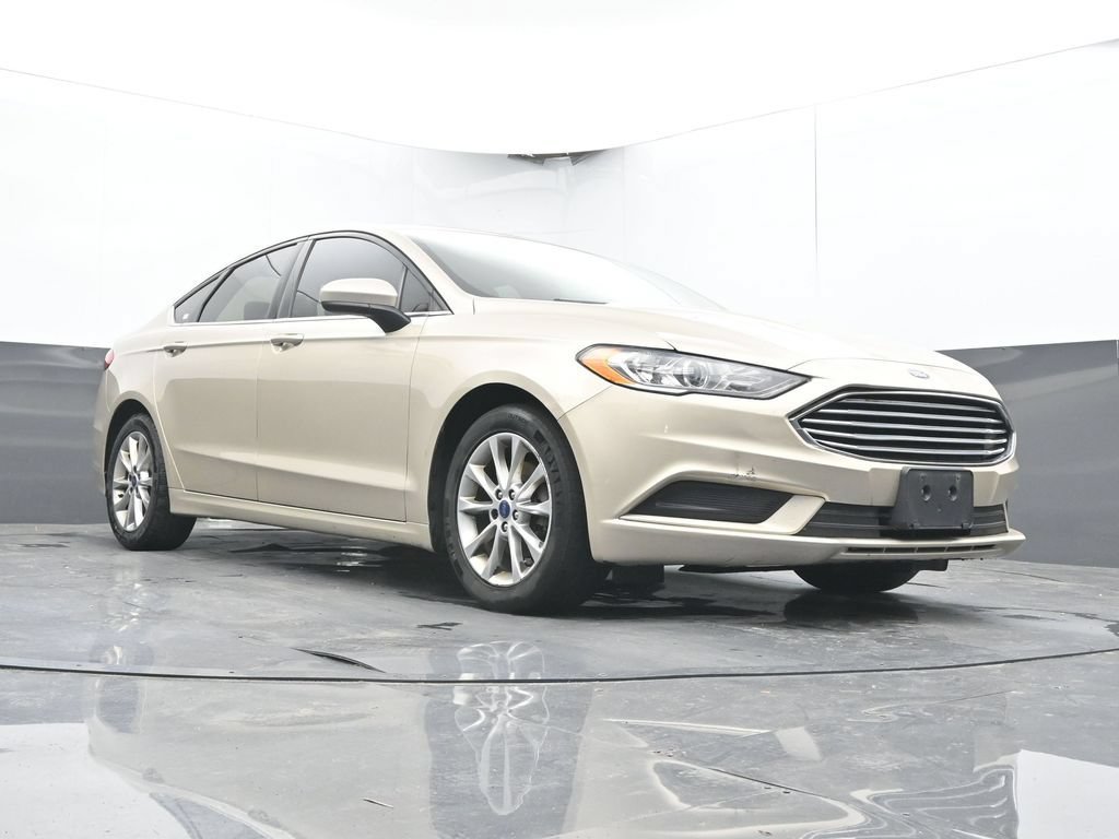 Used 2017 Ford Fusion SE FWD image 27