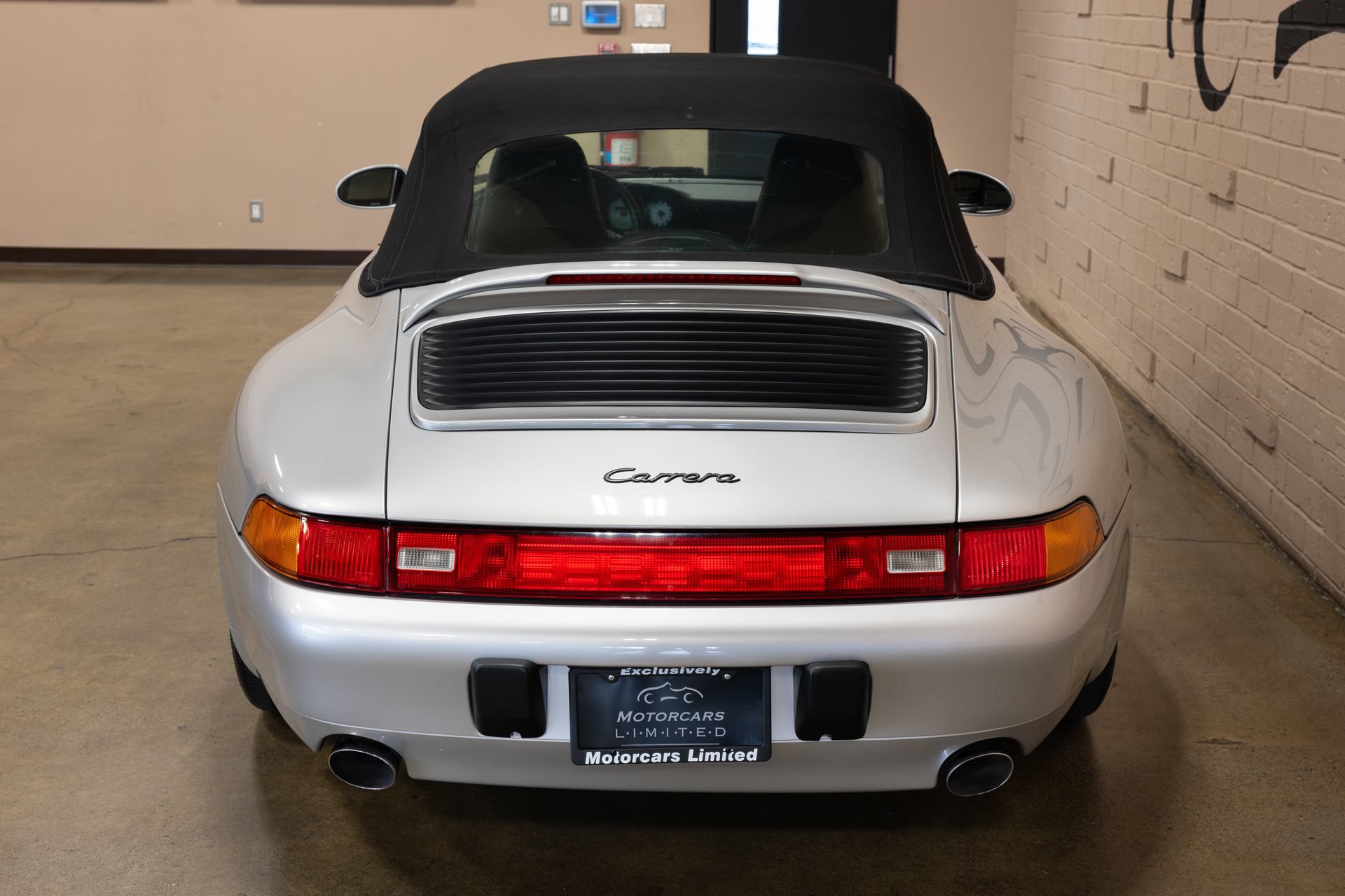 Used 1998 Porsche 911 Carrera RWD image 20