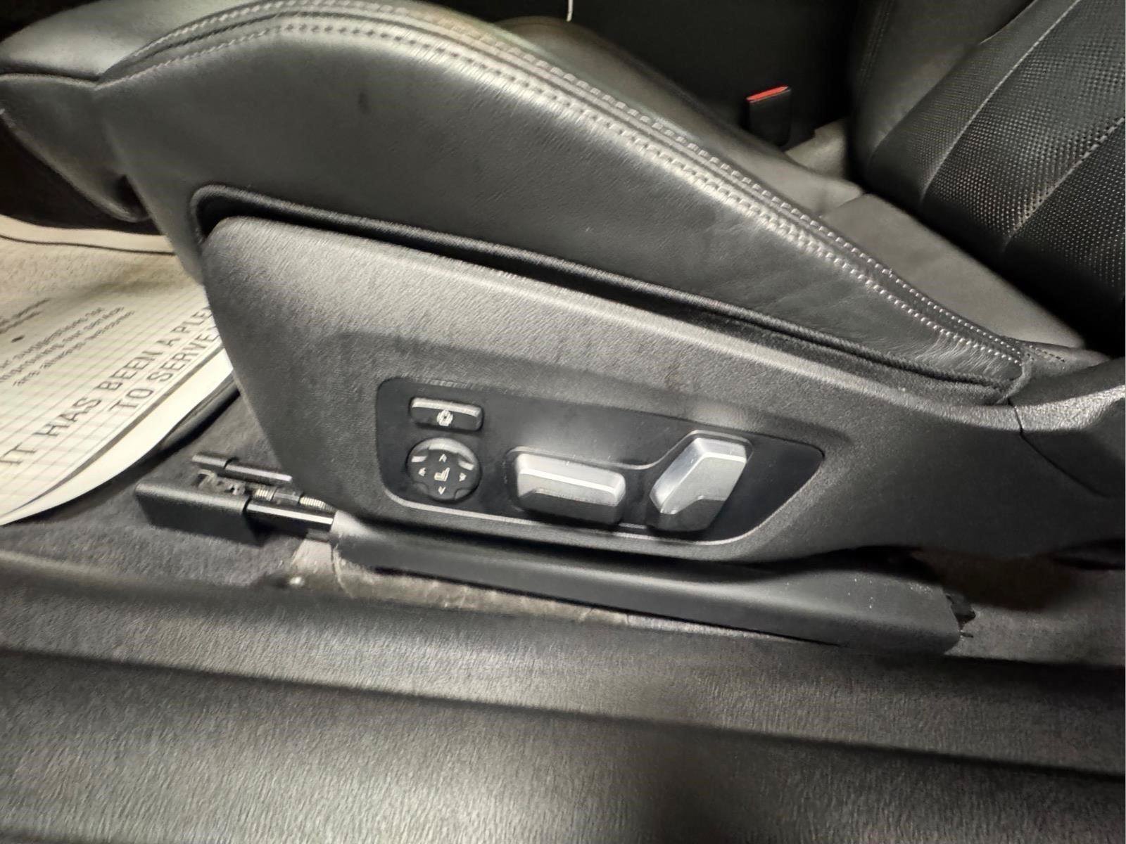 Used 2023 BMW M4 xDrive Competition AWD/4WD image 18