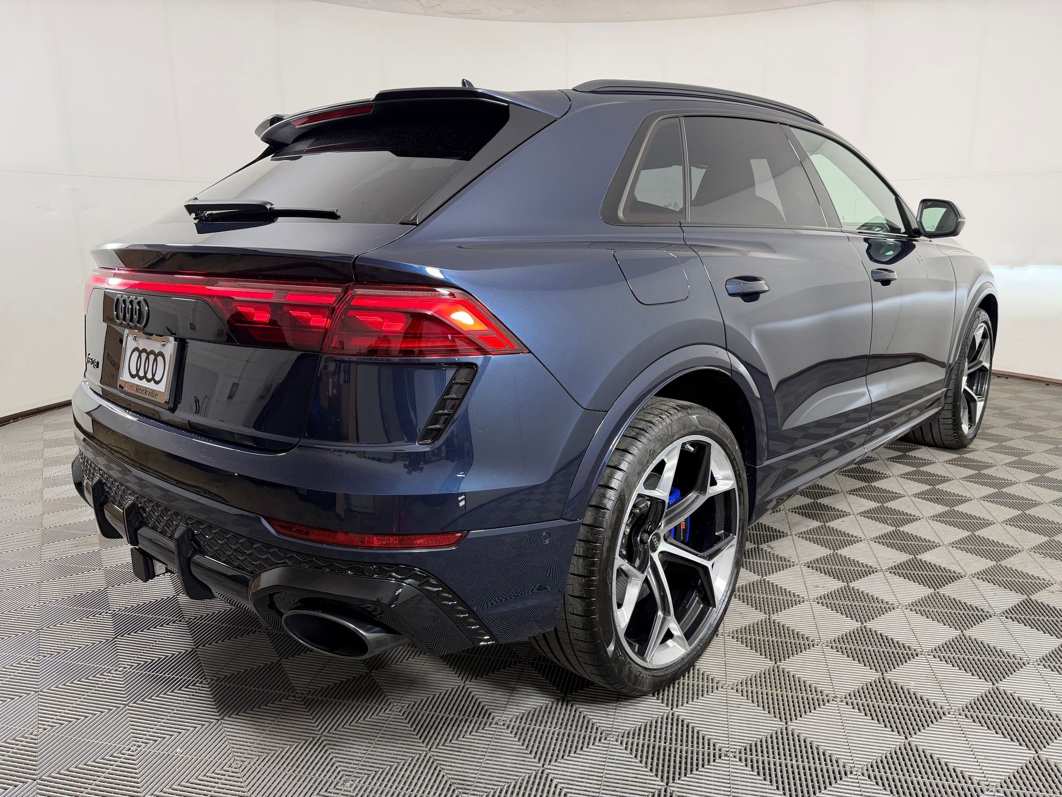 New 2026 Audi RS Q8 performance AWD/4WD image 9