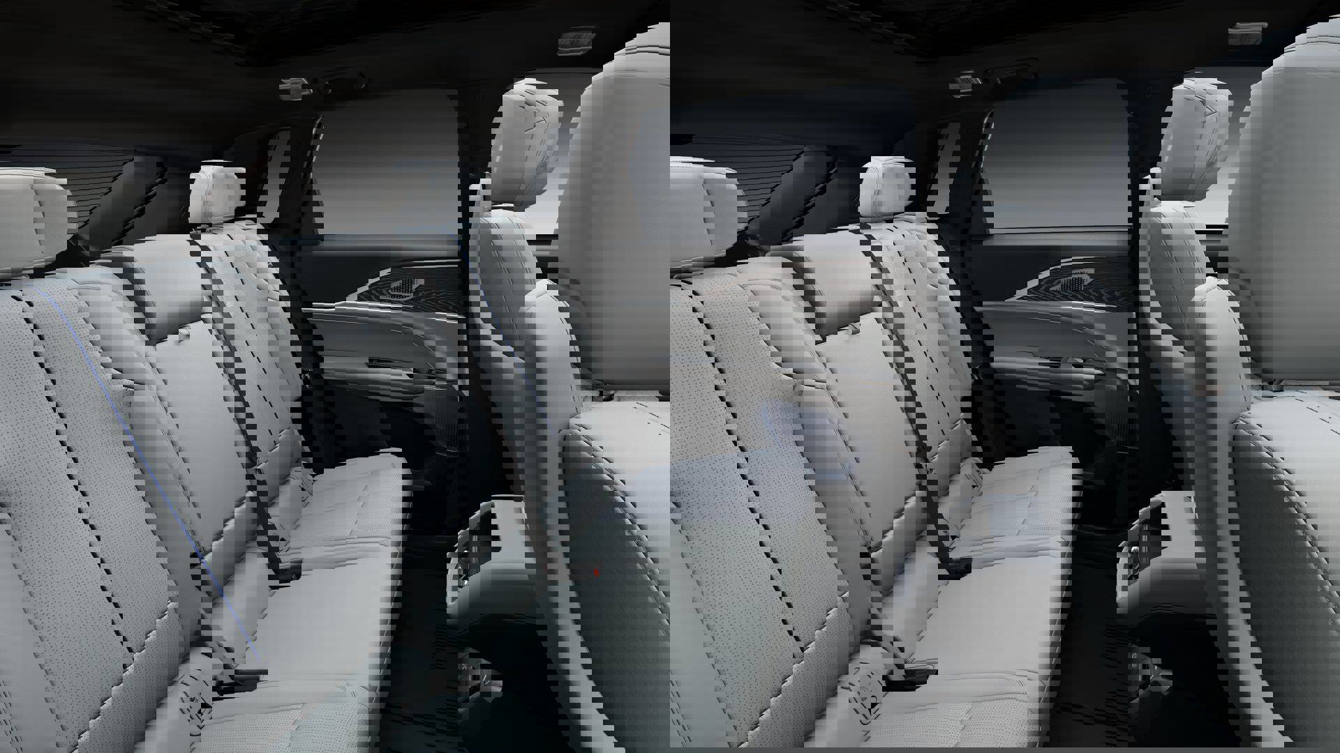 New 2026 Cadillac Lyriq Premium Luxury w/ LPO, Floor Liner Package AWD/4WD image 35