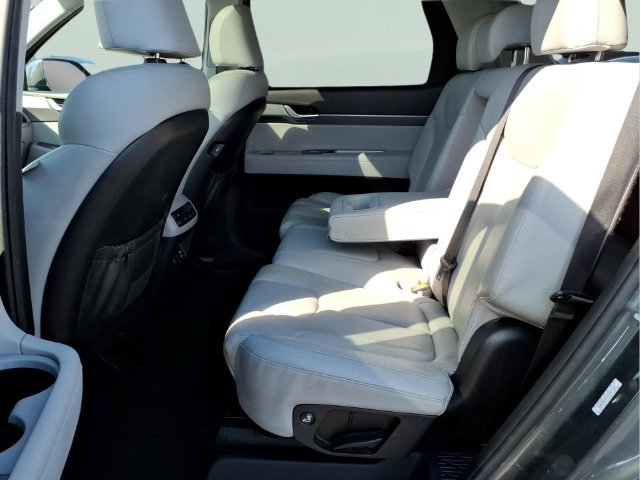 Used 2022 Hyundai Palisade SEL w/ 8P Bench Seat Package AWD/4WD image 18