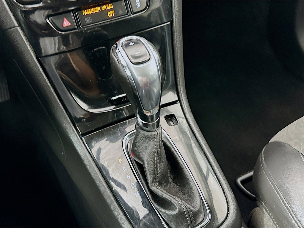 Used 2019 Buick Encore Preferred image 17