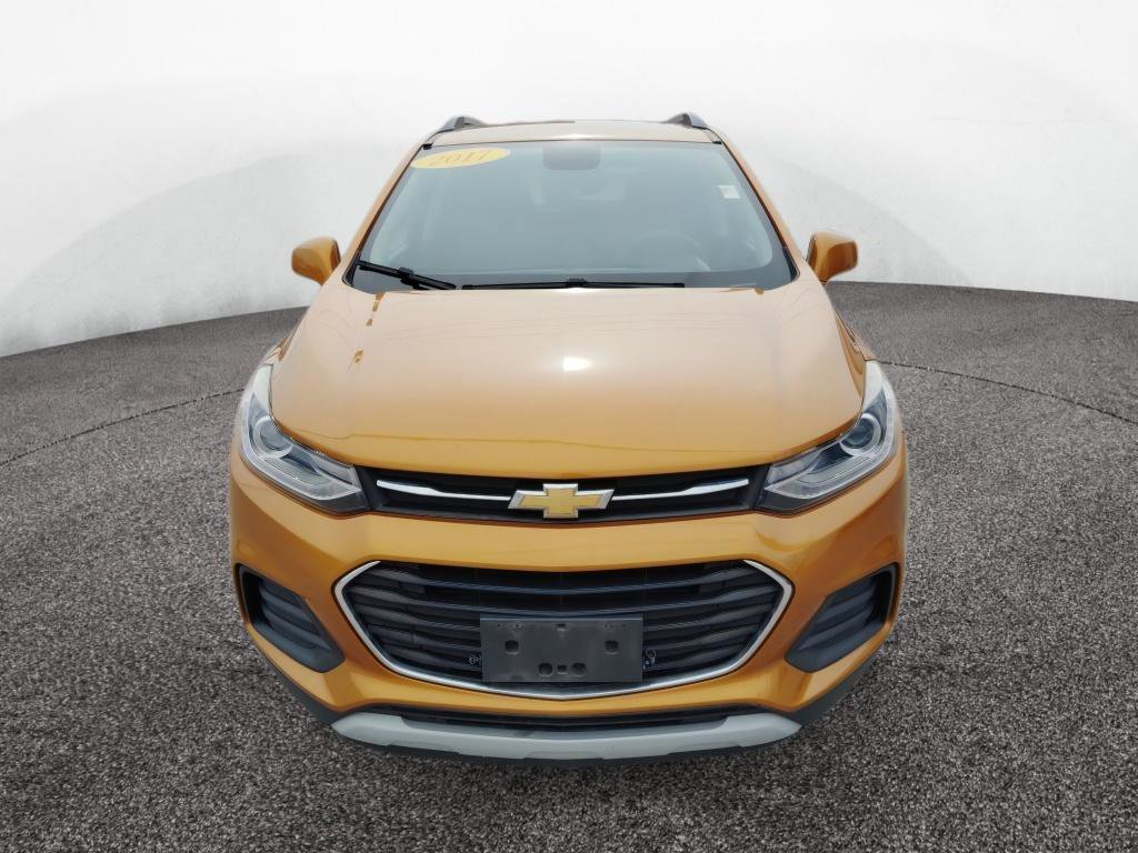 Used 2017 Chevrolet Trax LT image 2