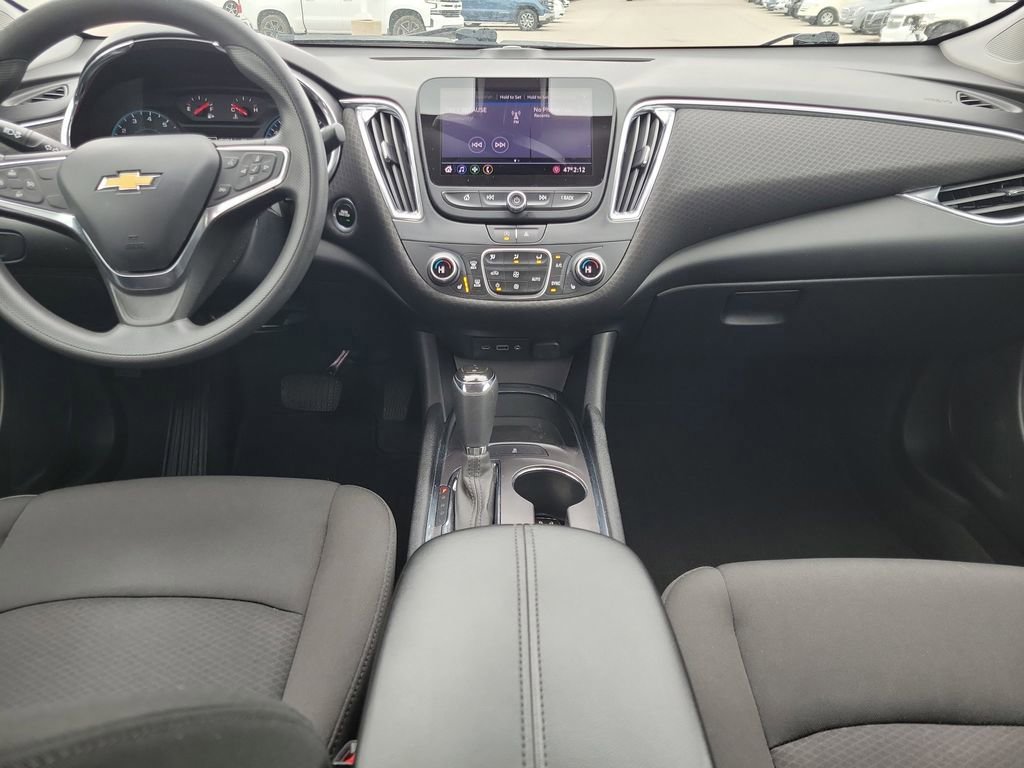 Used 2020 Chevrolet Malibu LT FWD image 12