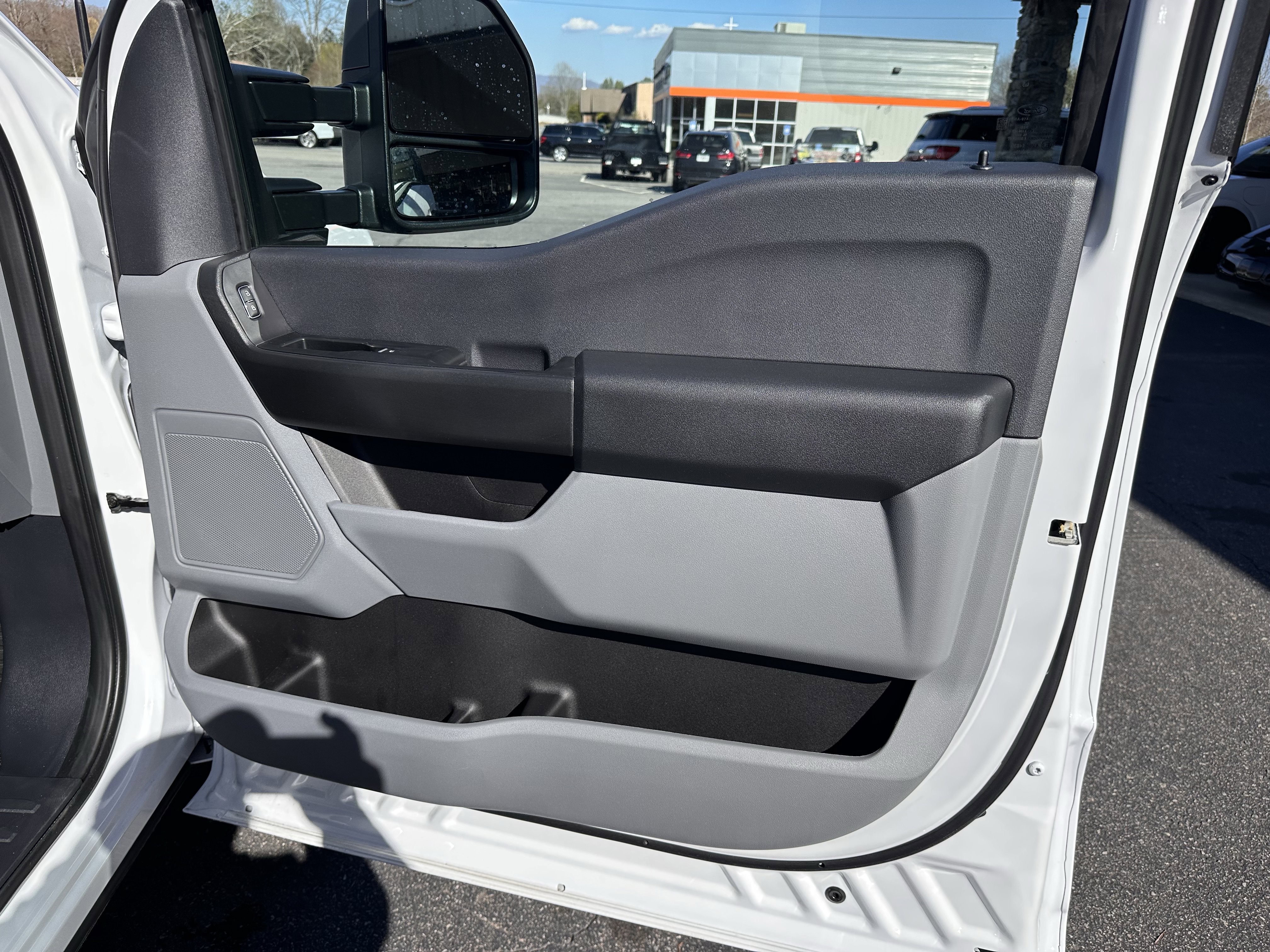 Used 2026 Ford F350 XL w/ Snow Plow Prep Package AWD/4WD image 14