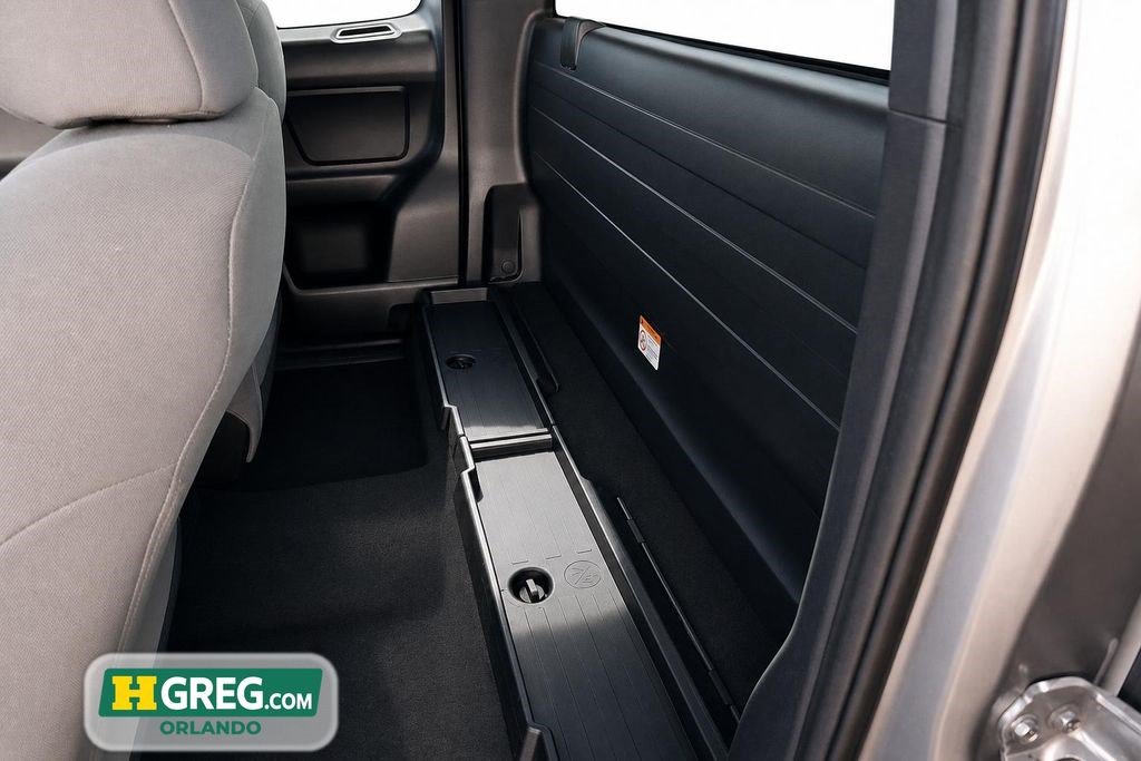 Used 2018 Toyota Tacoma SR RWD image 14