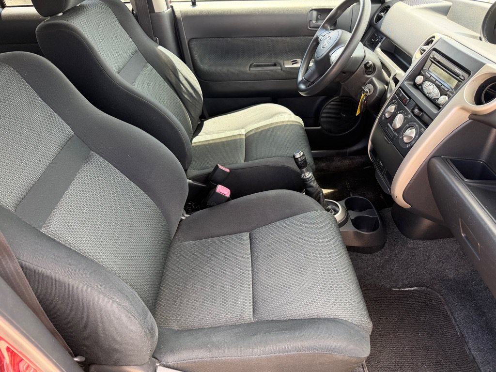 Used 2006 Scion xB FWD image 11