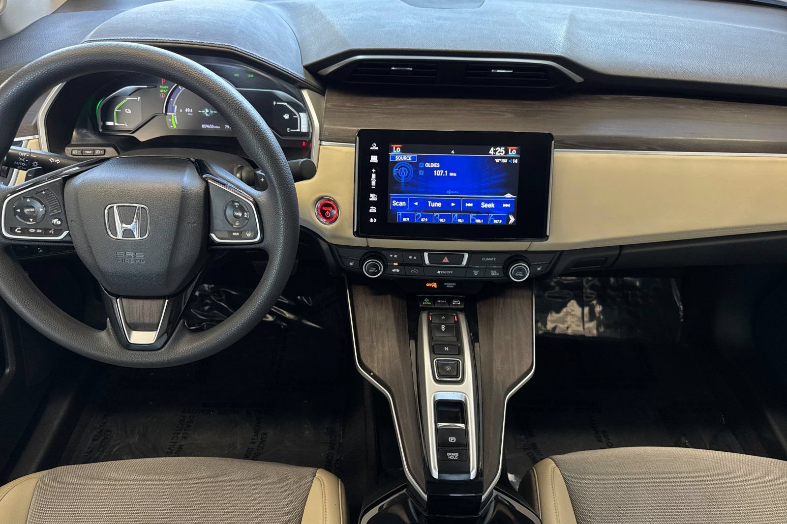 Certified 2019 Honda Clarity Plug-In Hybrid image 13