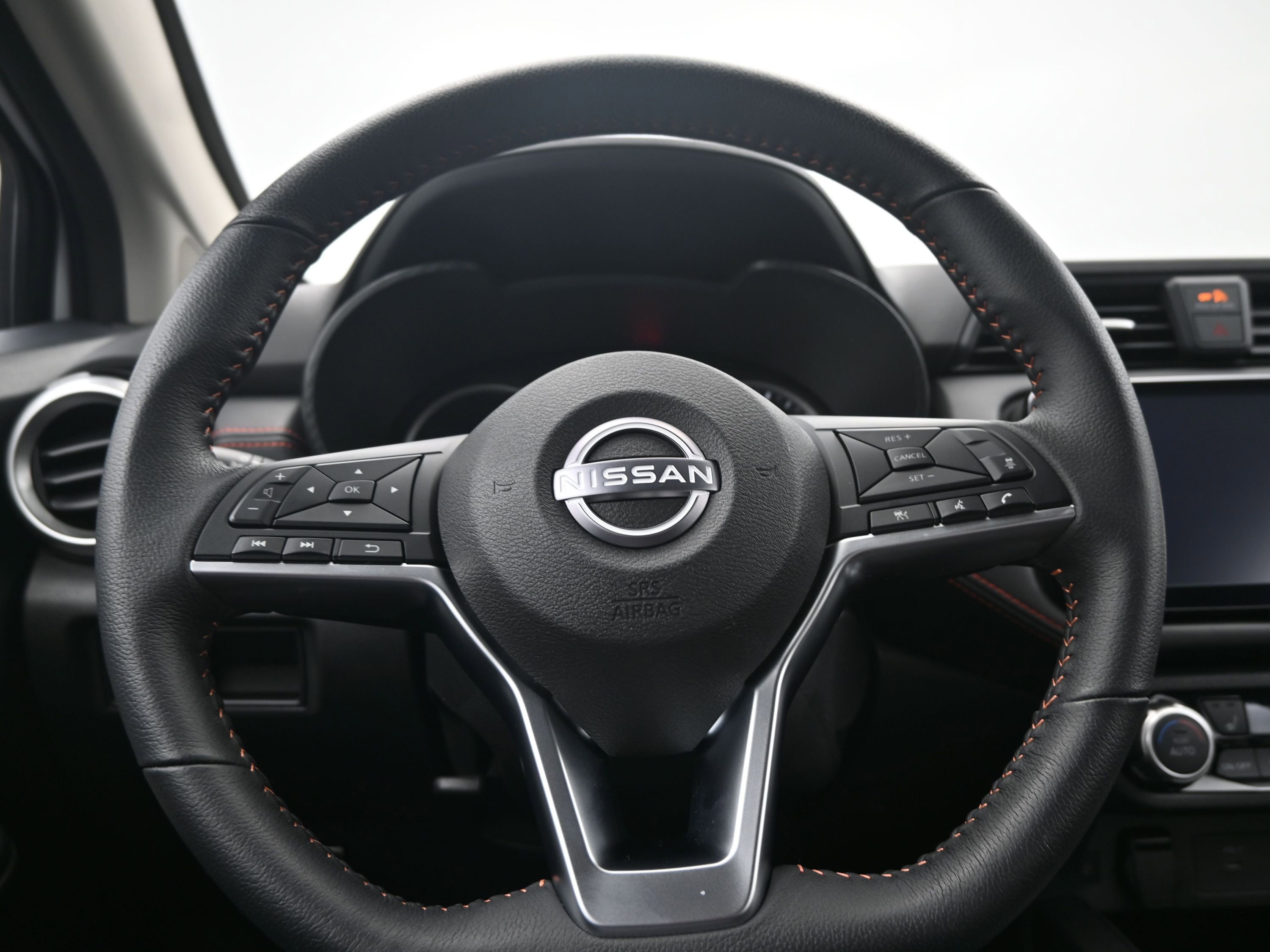 Certified 2025 Nissan Versa SR w/ Trunk Package image 10