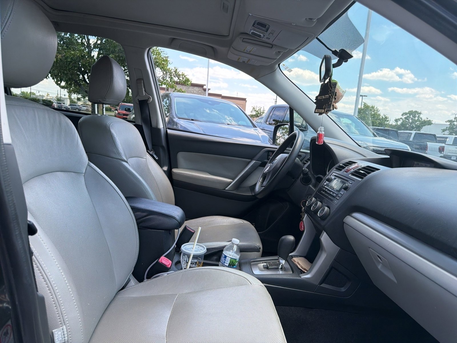Used 2015 Subaru Forester 2.5i Premium w/ All-Weather Package AWD/4WD image 17