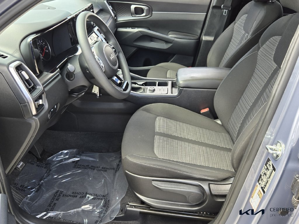 Certified 2023 Kia Sorento LX FWD image 10