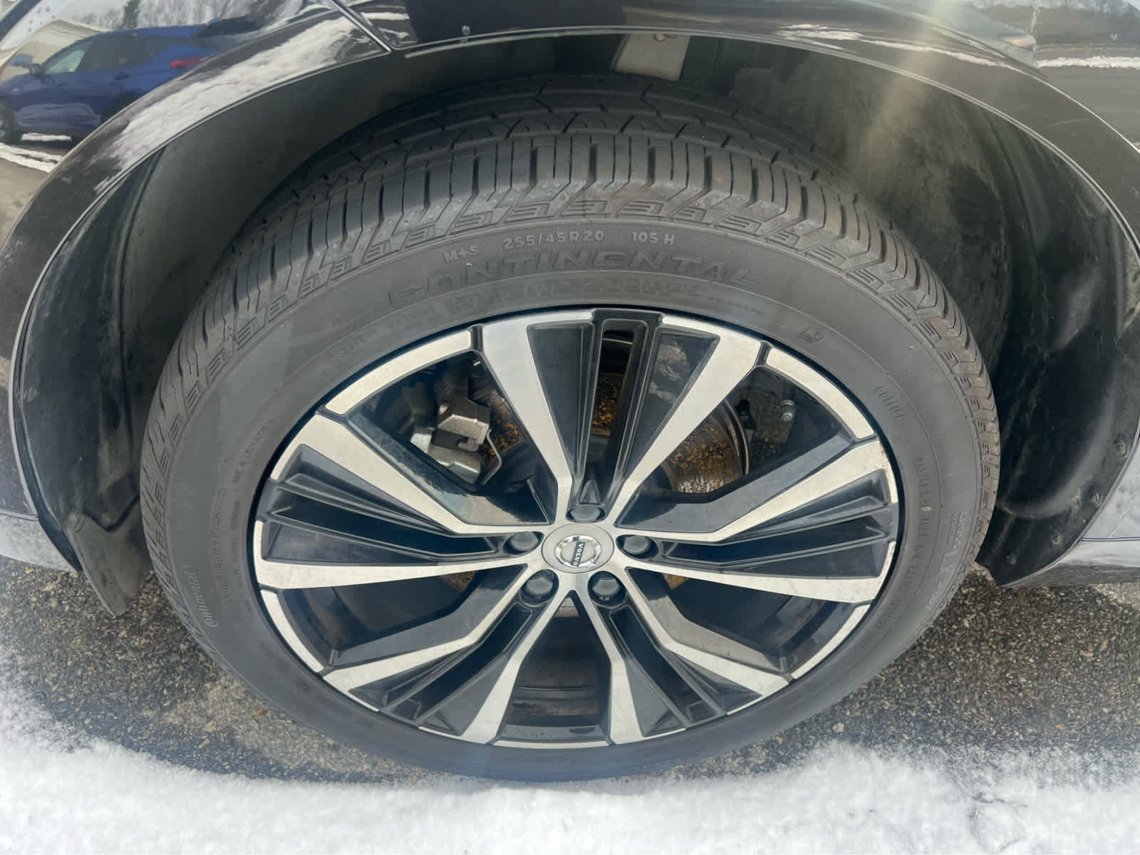 Used 2024 Volvo XC60 B5 Plus image 12