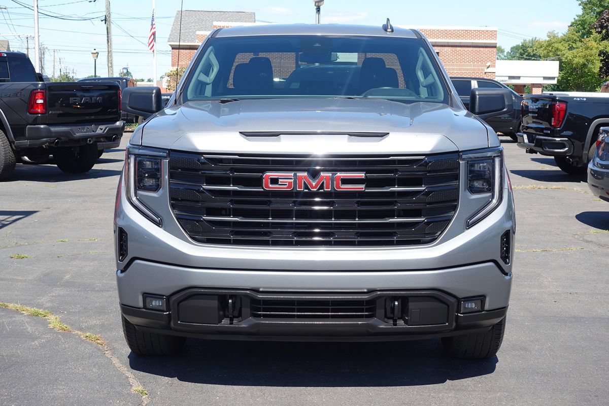 Used 2023 GMC Sierra 1500 Elevation AWD/4WD image 5