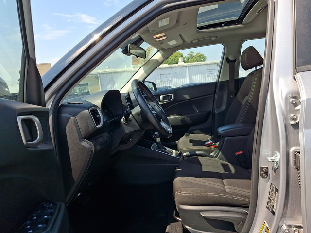 Certified 2025 Hyundai Venue SEL FWD image 13