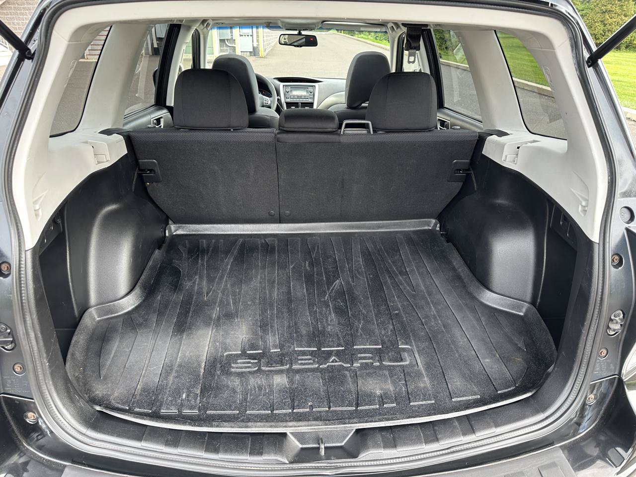 Used 2013 Subaru Forester 2.5X Premium w/ Popular Pkg 1 AWD/4WD image 8