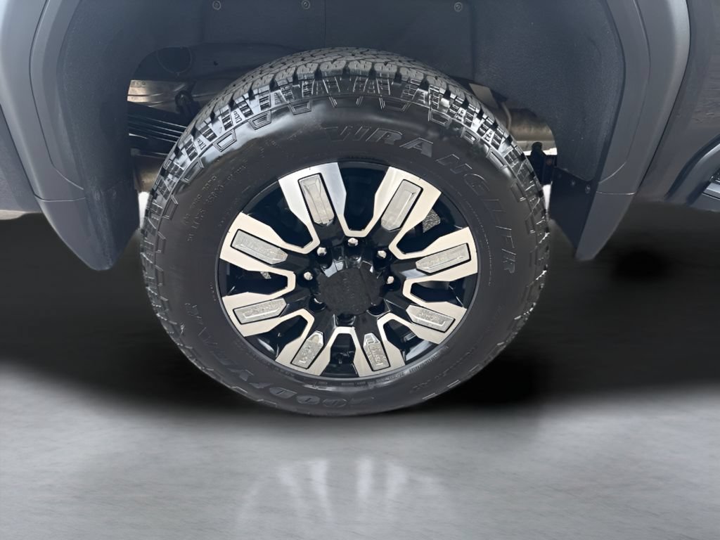 Used 2025 GMC Sierra 2500 Denali AWD/4WD image 42