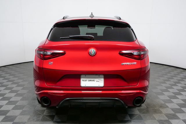 Used 2023 Alfa Romeo Stelvio Veloce image 32