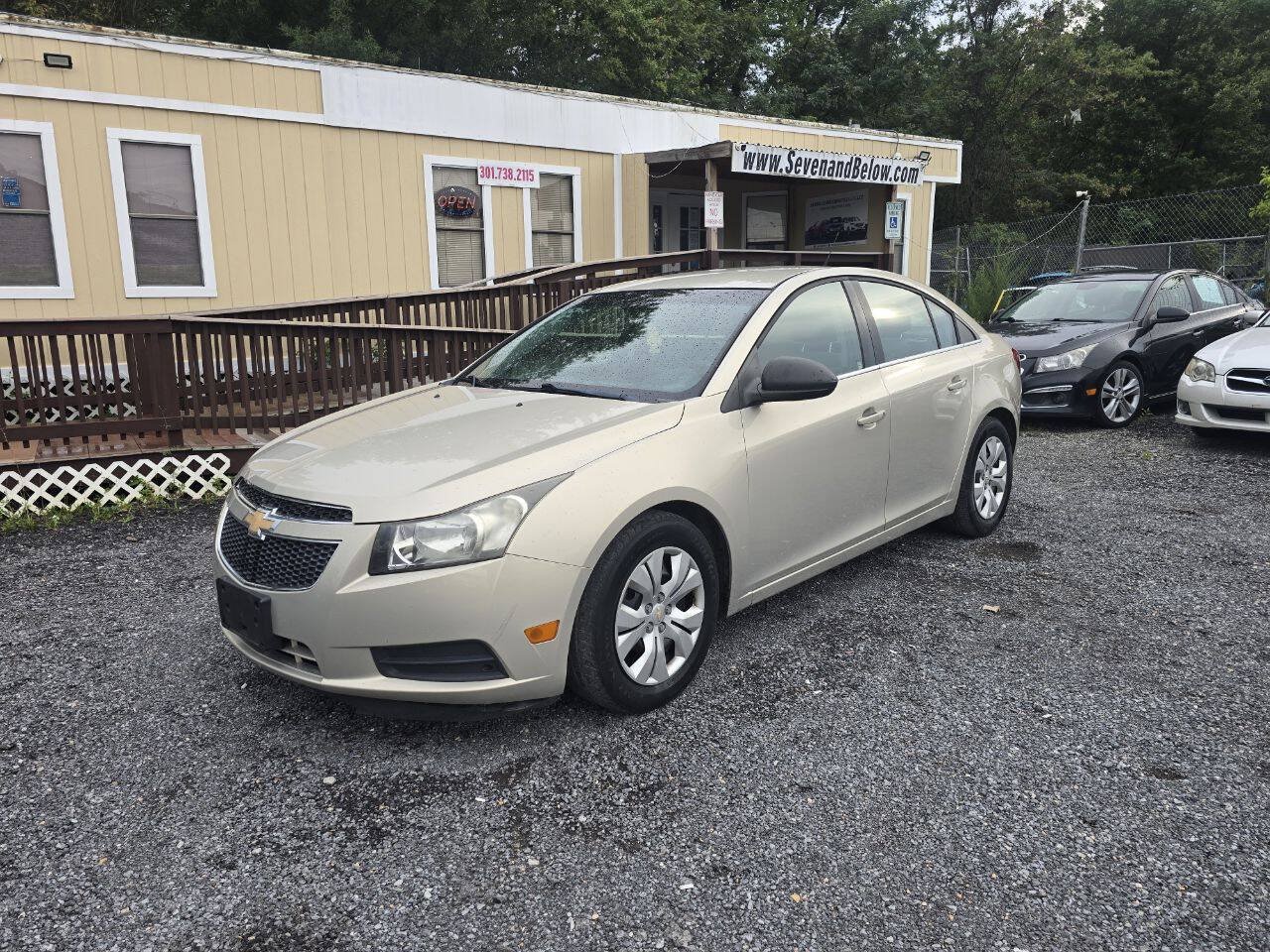 Used 2012 Chevrolet Cruze LS w/ Connectivity Package FWD image 3