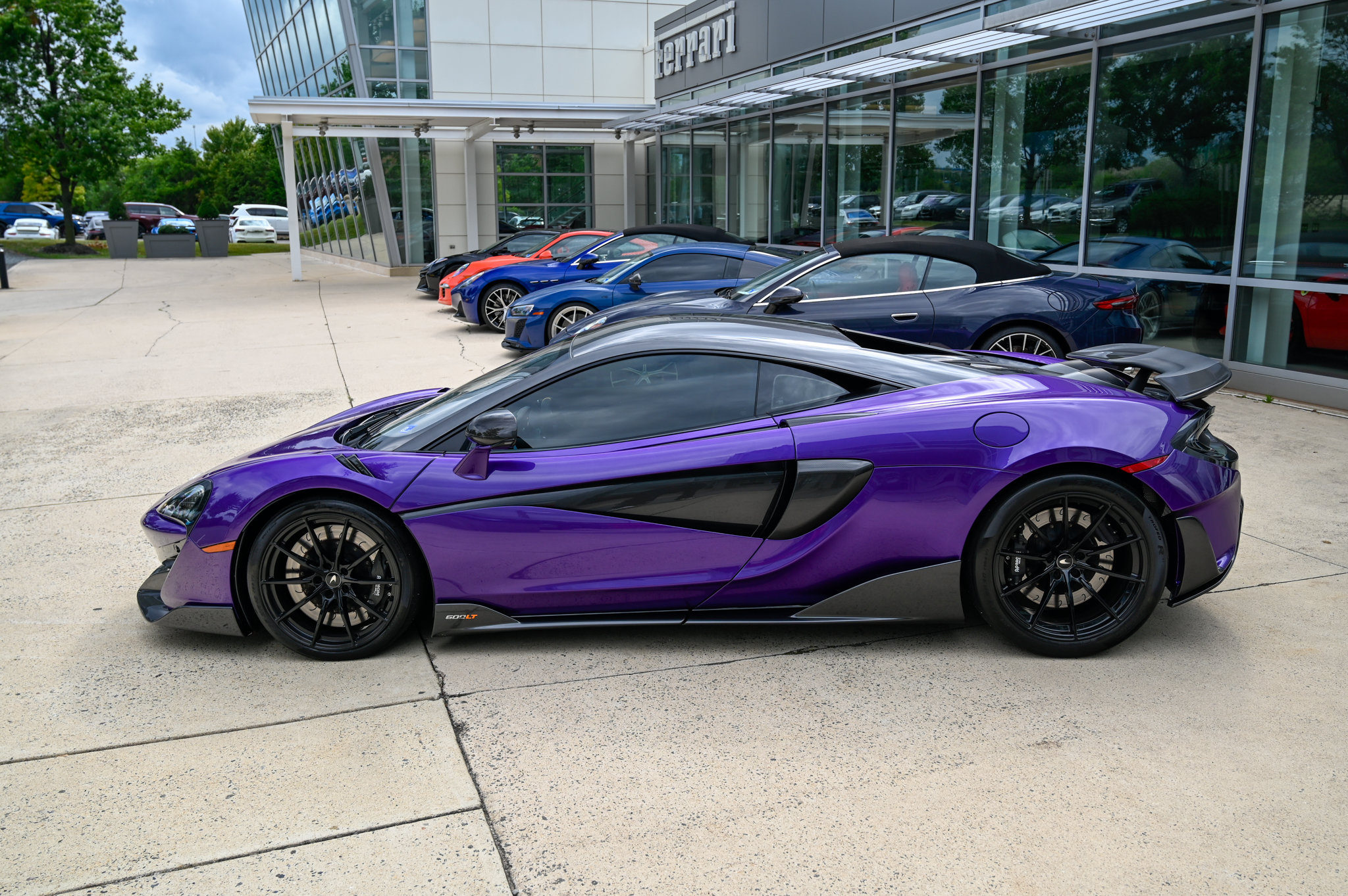 Used 2019 McLaren 600LT RWD image 8