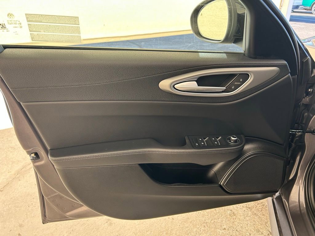 New 2025 Alfa Romeo Giulia image 22
